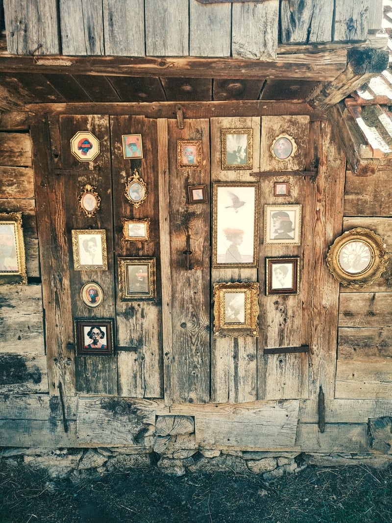 ΣUB_VERZNI_POSTΛV exhibition, Dvonoćje 2025